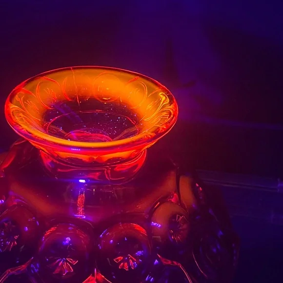 Vintage LE Smith Moon & Stars Ruby Red & Amberina Glass Footed Bowl ~ GLOWS - Picture 2 of 10